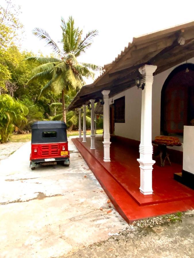 Moragalla Dilu Villa Beruwala Bagian luar foto